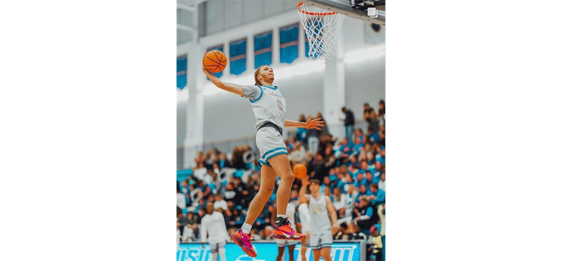 College player Jaylen Kirkland 
